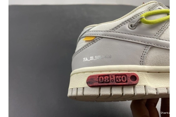 Dunk DM1602-106 Nike Low Lot 8  O-W 0119